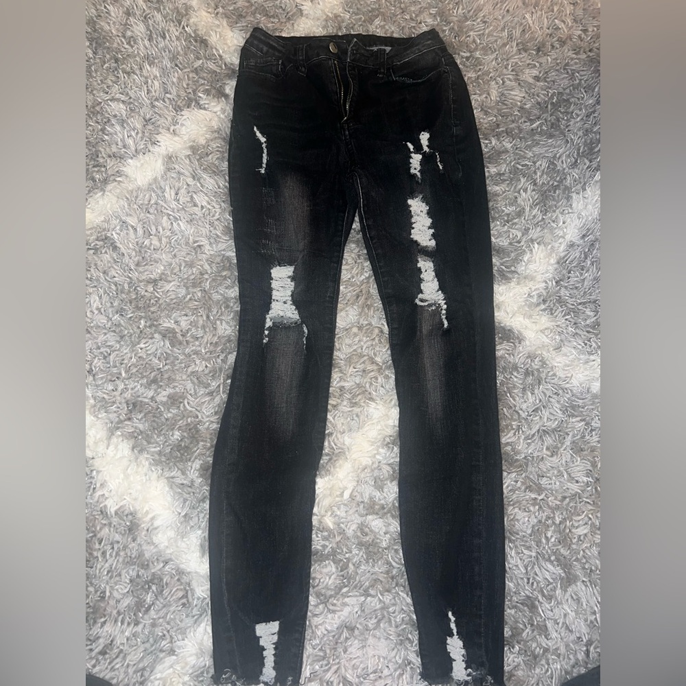 Stylish Black Distressed Women's Jeans